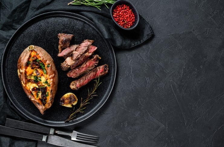 Plato de restaurante hecho con productos de alta calidad