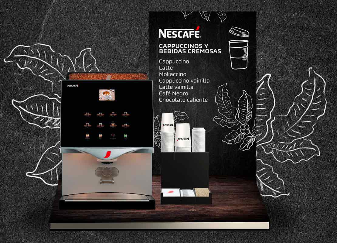 Máquina de café de grano NESCAFÉ®, vasos, endulzantes y material POP sobre una repisa