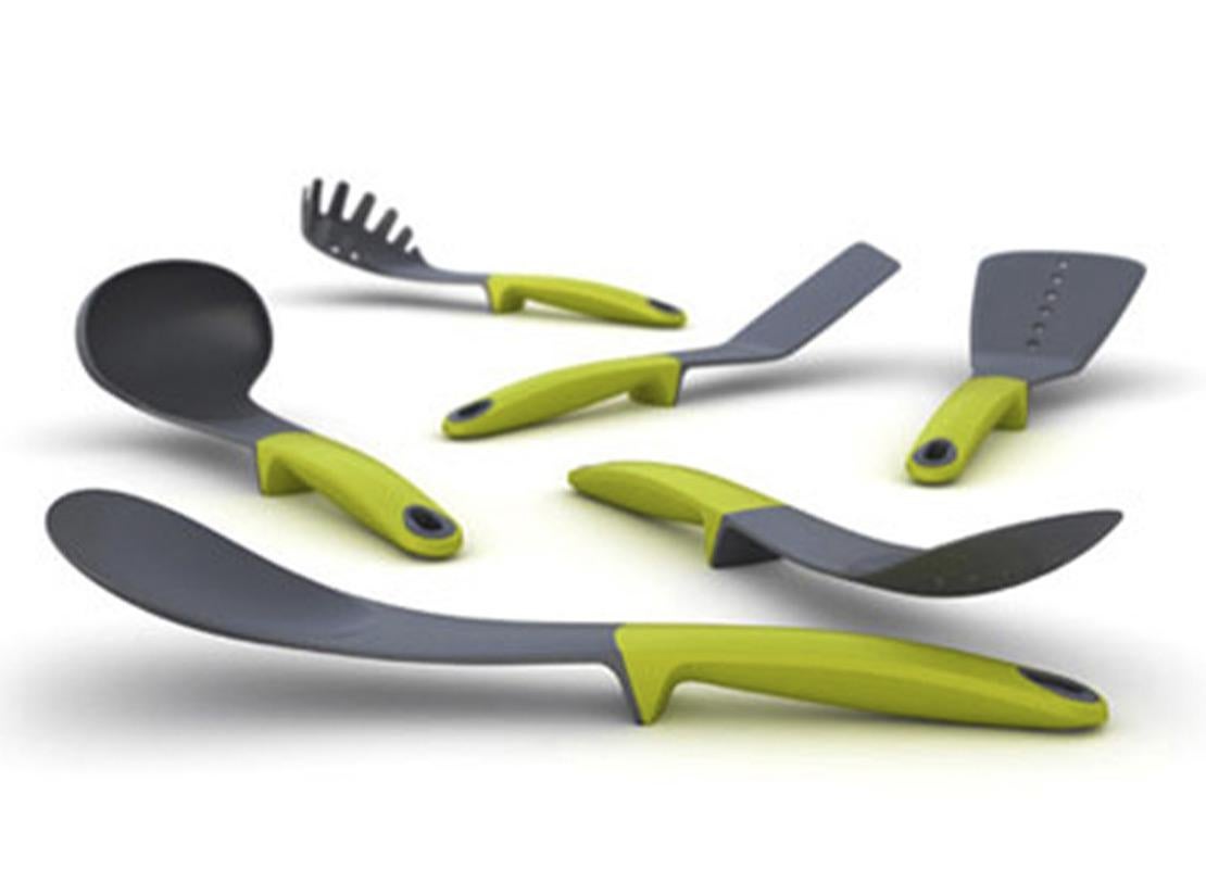 Set de utensilios de cocina incluye cucharón, espátula, espumador, cuchara sólida, para pasta y perforada