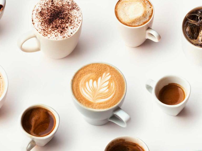10 diferentes tipos de café como espresso, cappuccino, café latte, mocha, machiato, entre otros