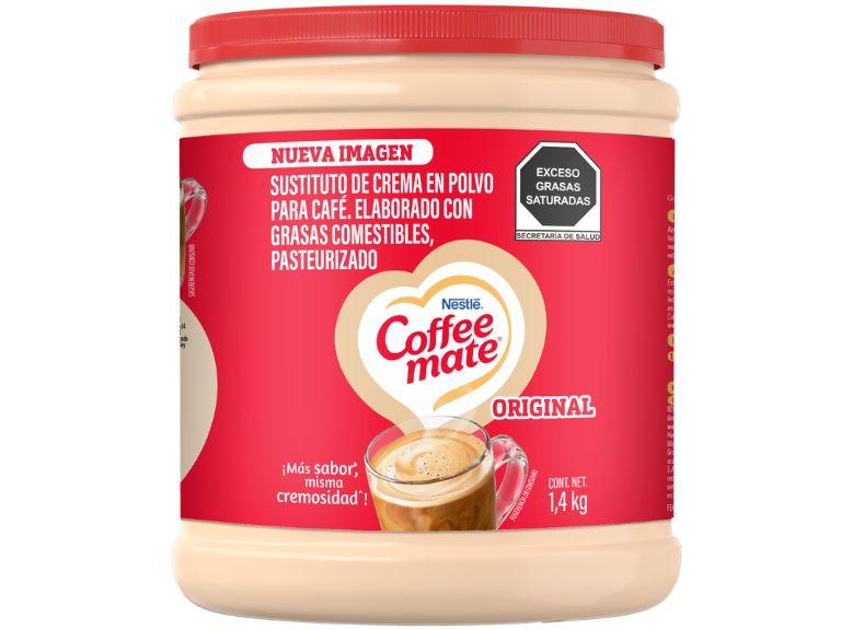 Bote de sustituto de crema en polvo para café COFFEE MATE® sobre un fondo blanco aislado.