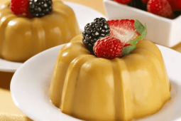 Gelatina de dulce de leche y CARNATION®