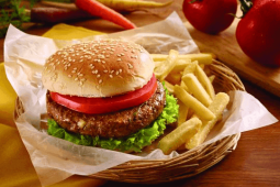 Hamburguesa de res y vegetales