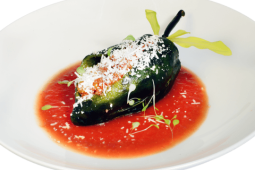 chile_poblano_relleno_picadillo